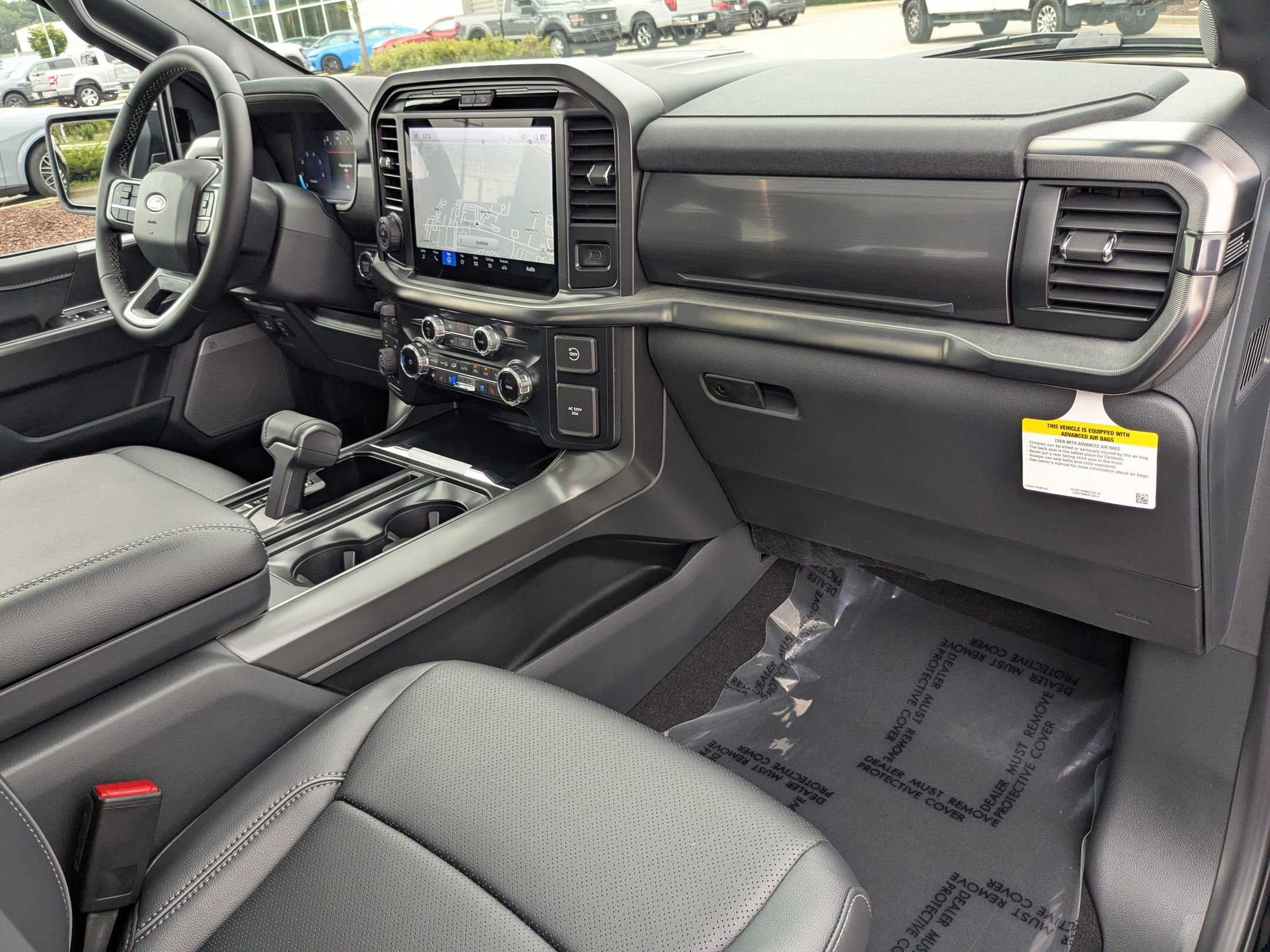 2025 Ford F-150 Lariat photo 36
