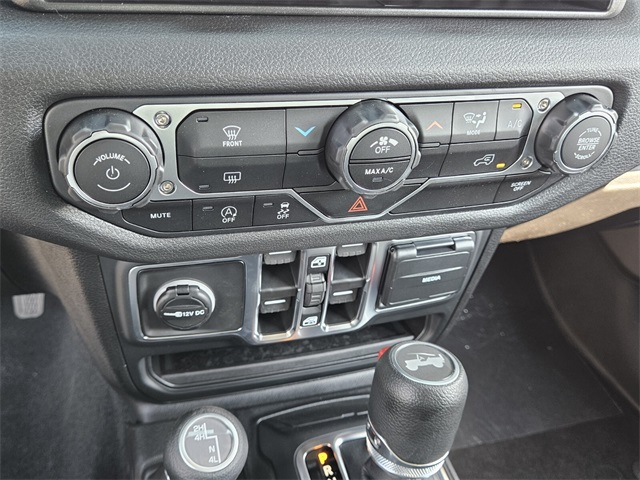 2025 Jeep Wrangler Sport photo 20