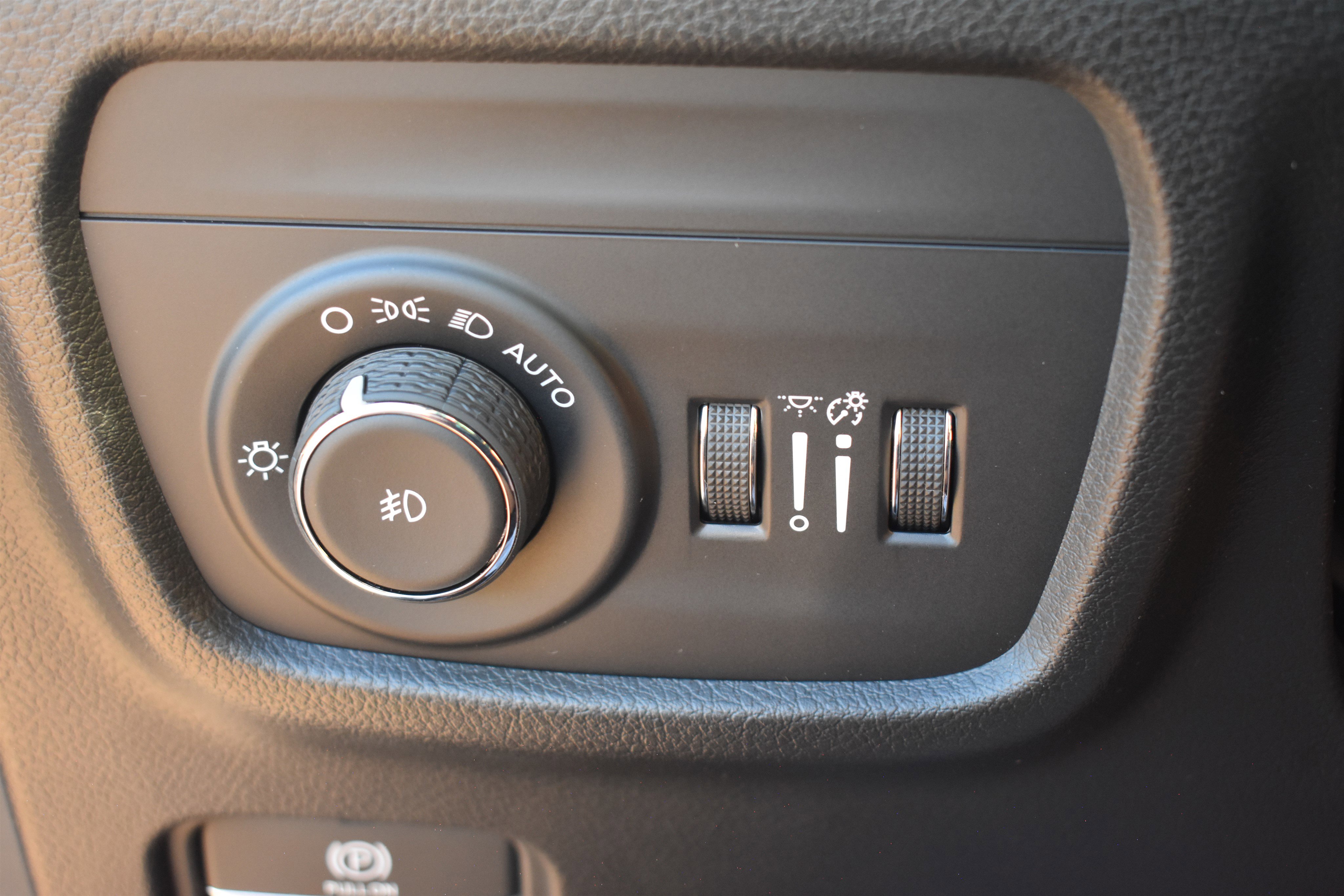 2025 Jeep Grand Cherokee Summit photo 20