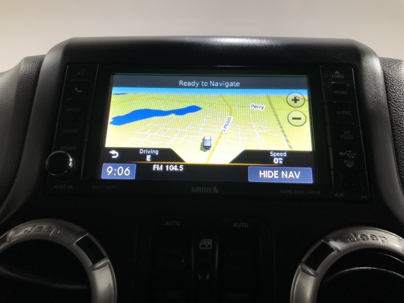 2016 Jeep Wrangler Unlimited Sahara photo 24