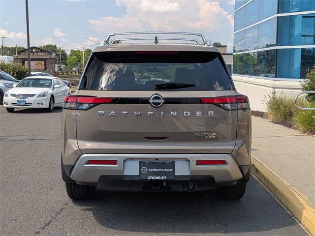 2023 Nissan Pathfinder Platinum photo 4