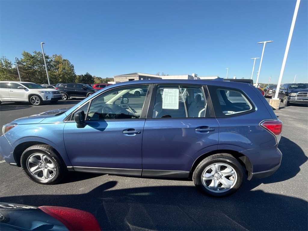 2018 Subaru Forester 2.5i photo 3