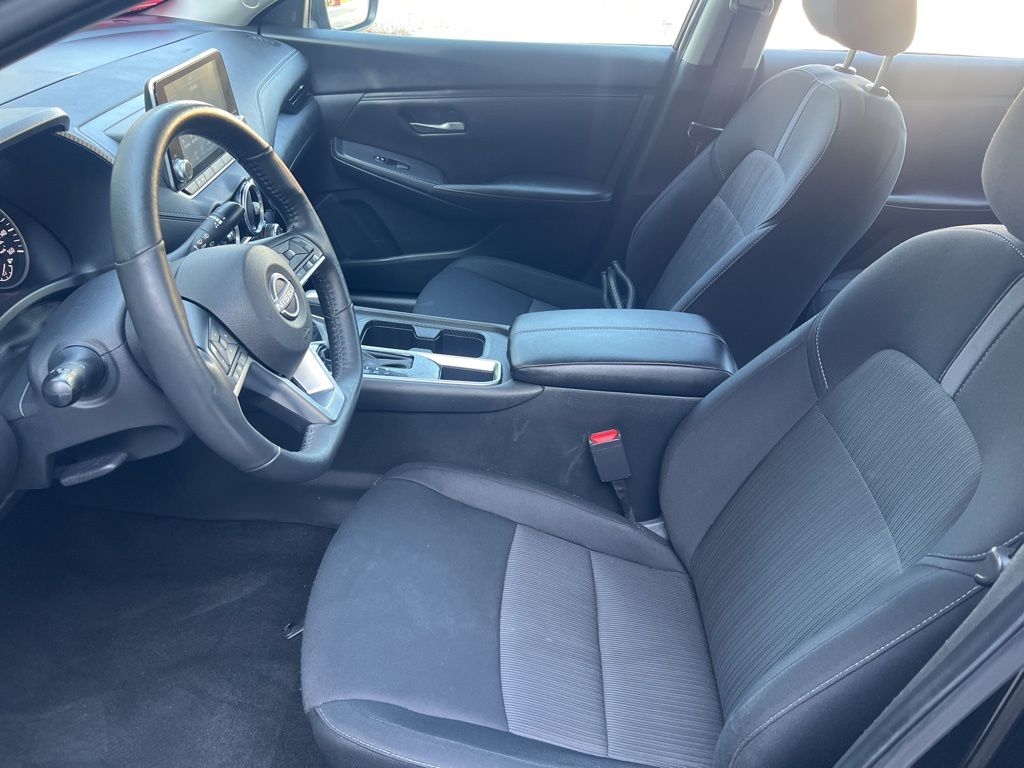 2024 Nissan Sentra SV photo 2