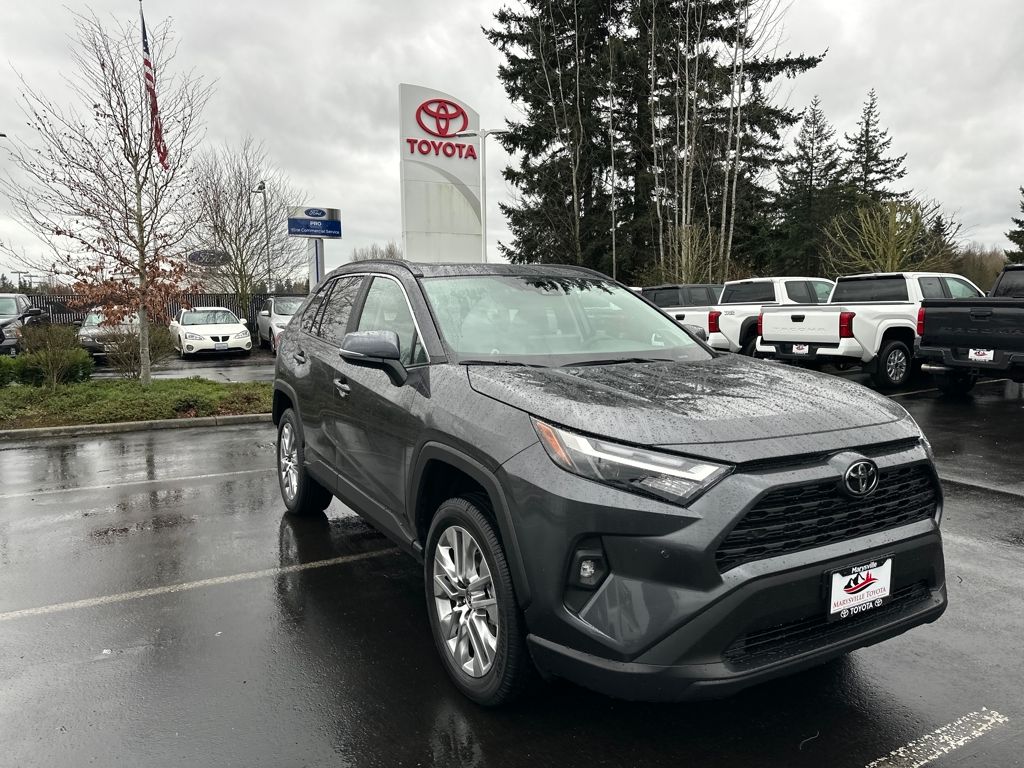 2025 Toyota RAV4 XLE Premium