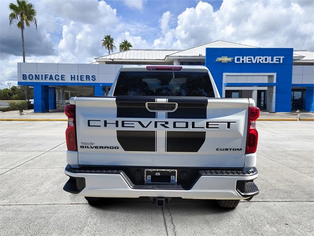 2026 Chevrolet Silverado 1500 Custom photo 4