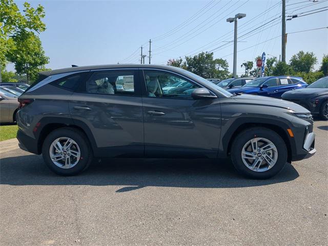 2025 Hyundai Tucson SE photo 4