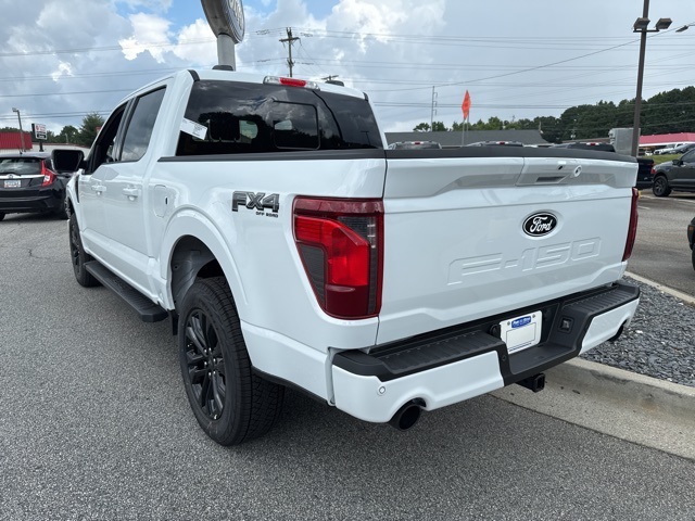 2025 Ford F-150 XLT photo 9