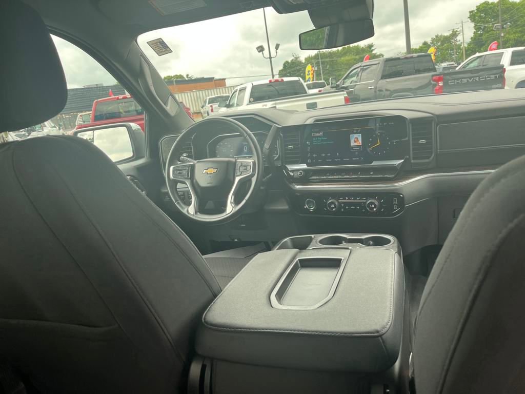 2023 Chevrolet Silverado 1500 LT photo 22