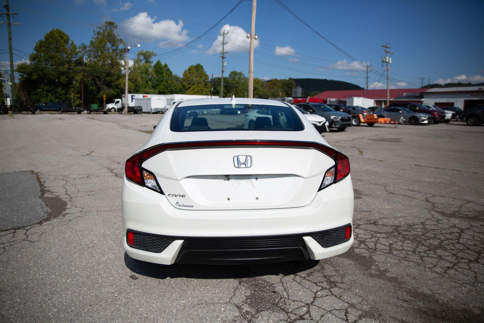 2017 Honda Civic EX photo 4