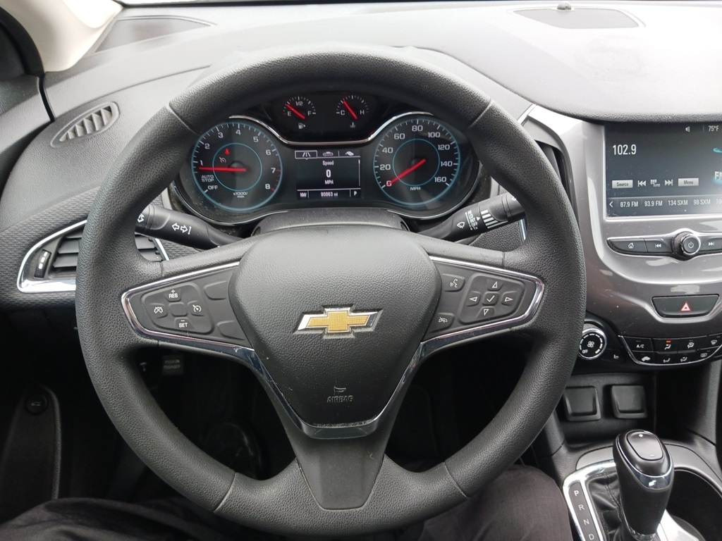 2018 Chevrolet Cruze LT photo 10