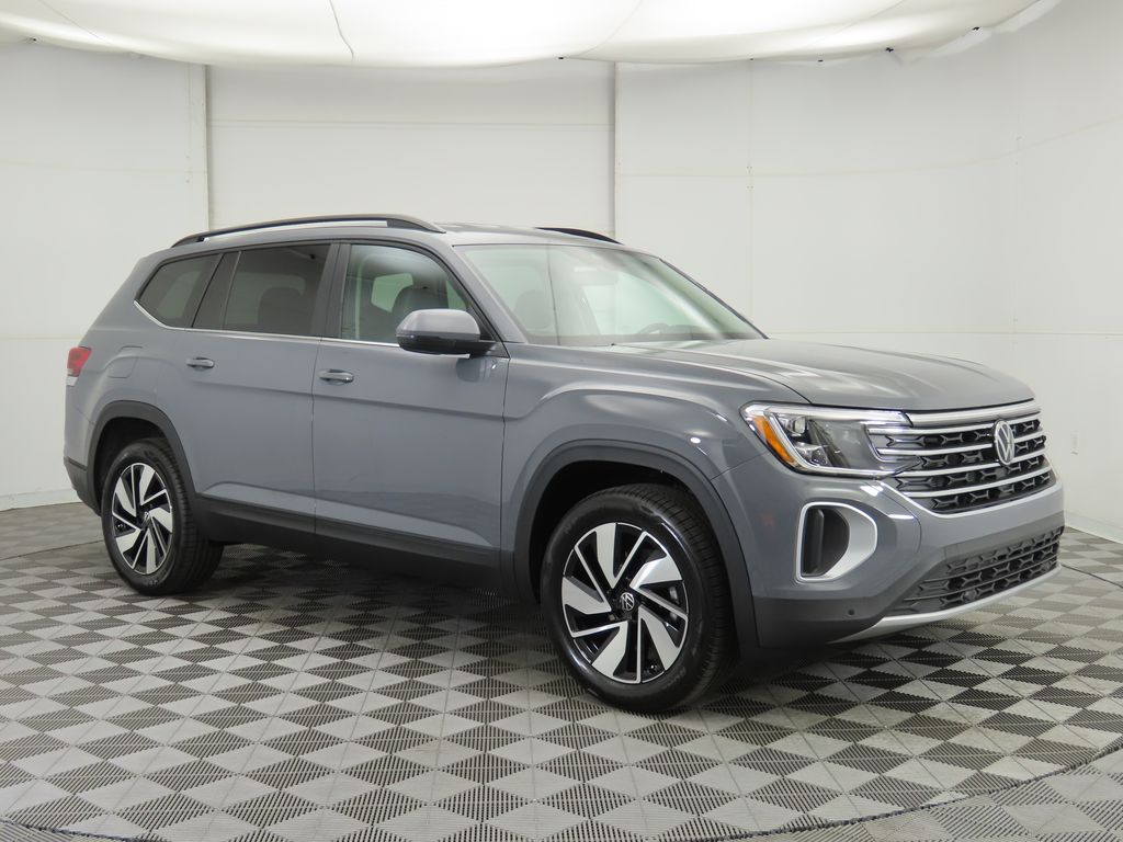 2026 Volkswagen Atlas SE Technology photo 3