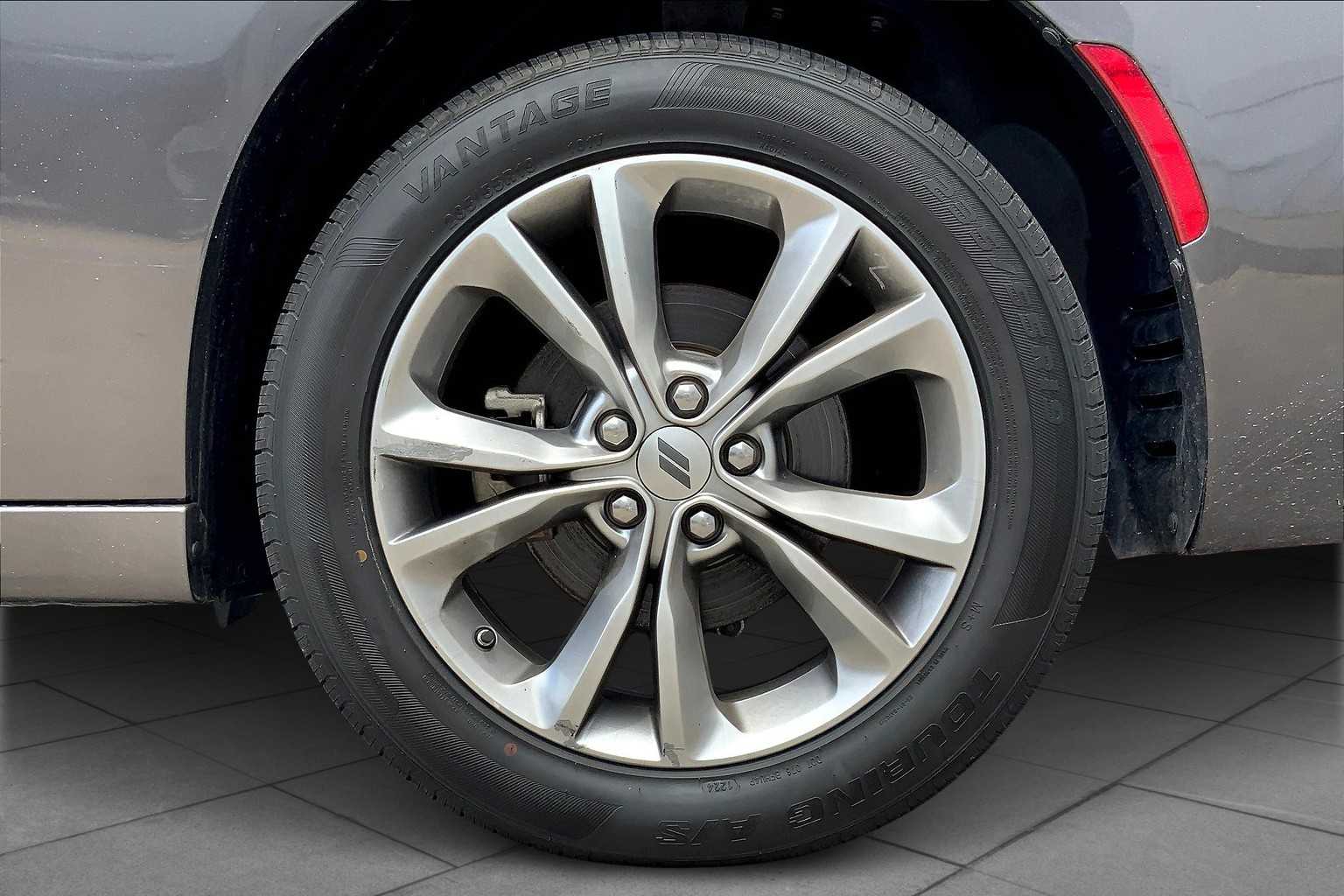 2022 Dodge Charger SXT photo 10