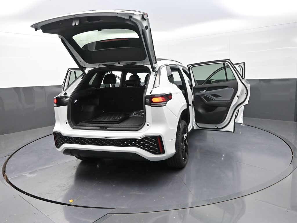 2025 Volkswagen Tiguan SE R-Line Black photo 29