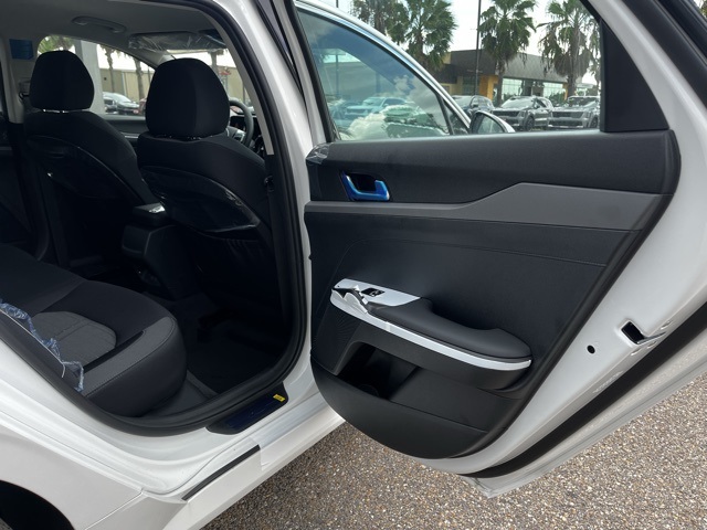 2026 Kia K5 LXS photo 17