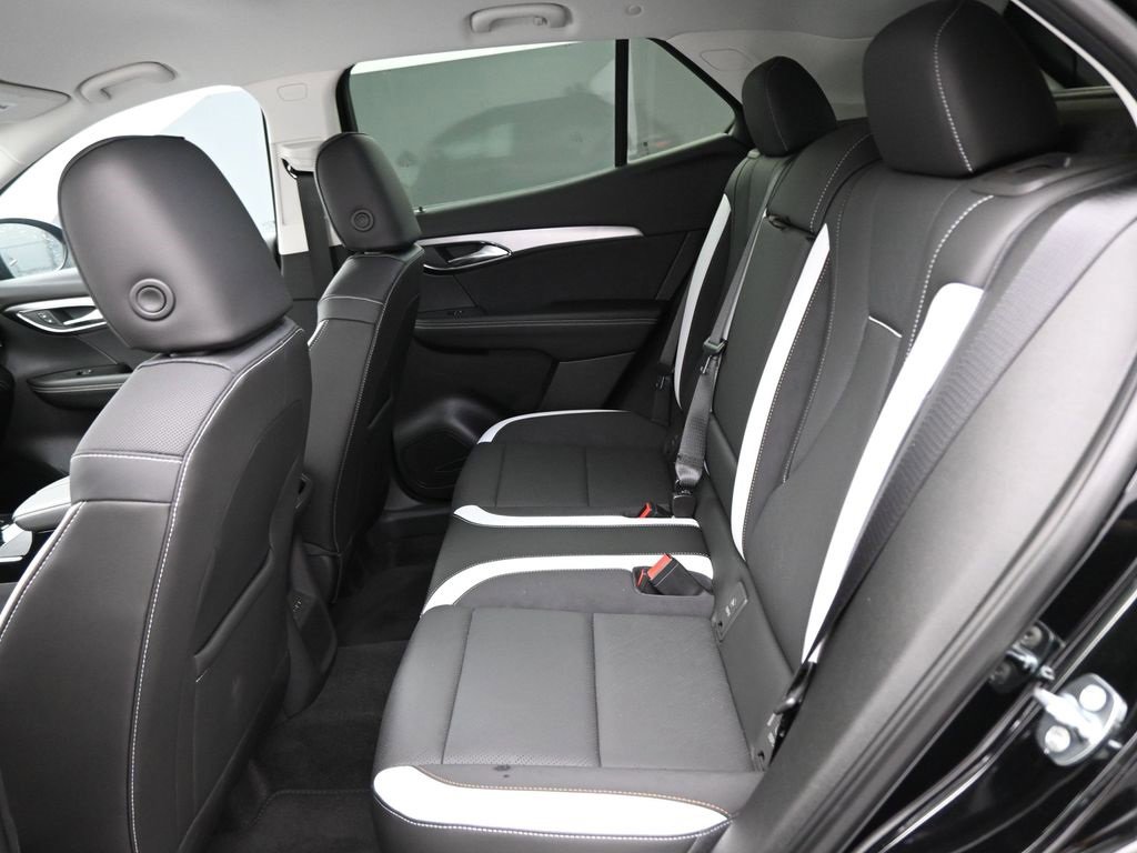 2025 Buick Envision Sport Touring photo 14