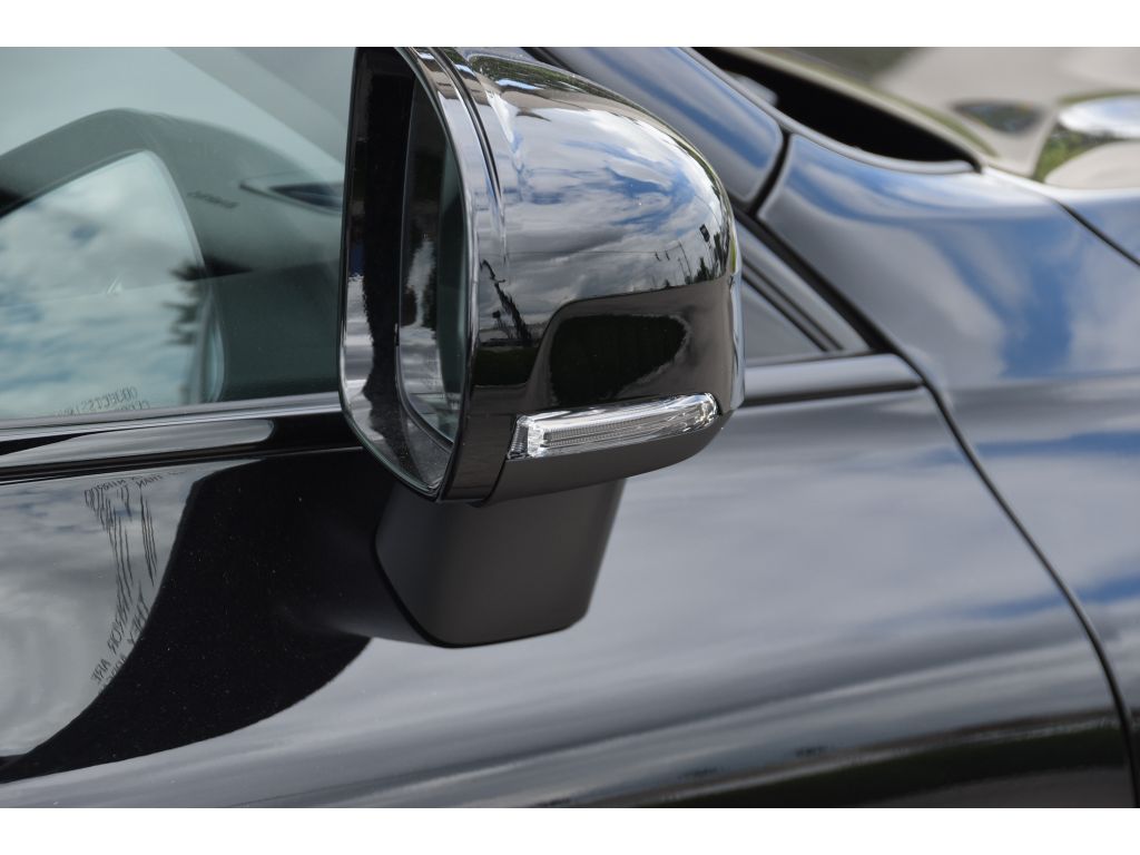 2026 Volvo XC60 B5 Plus photo 25