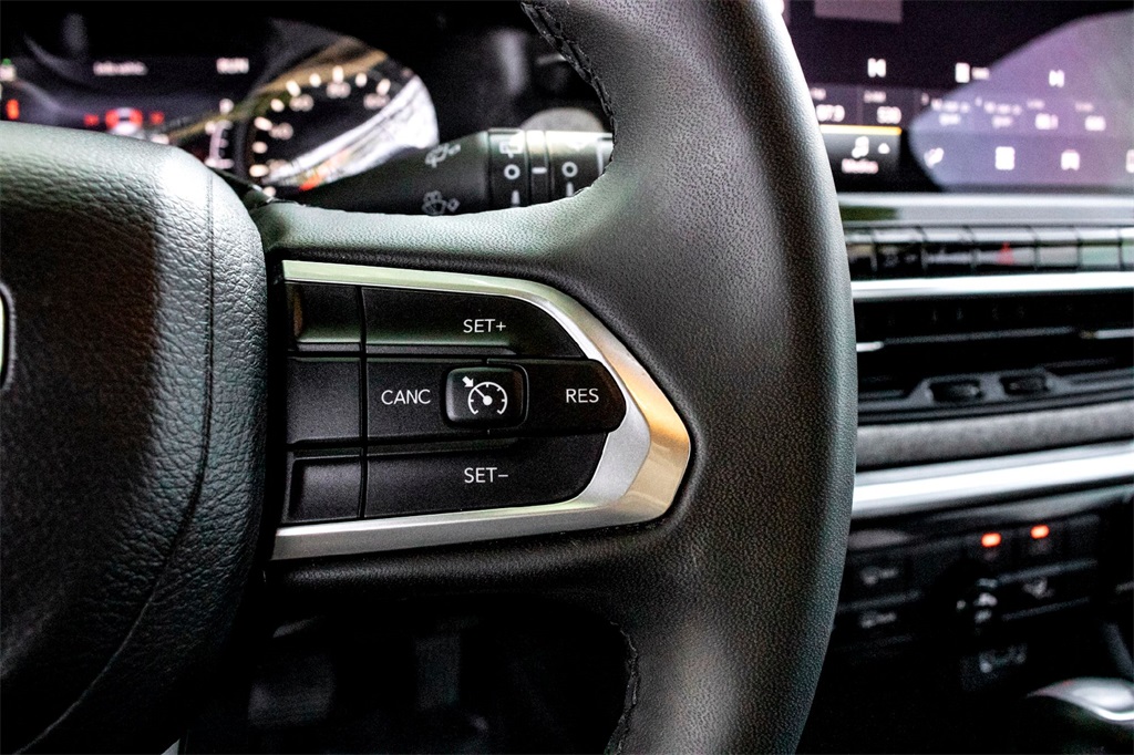 2024 Jeep Compass Latitude photo 18