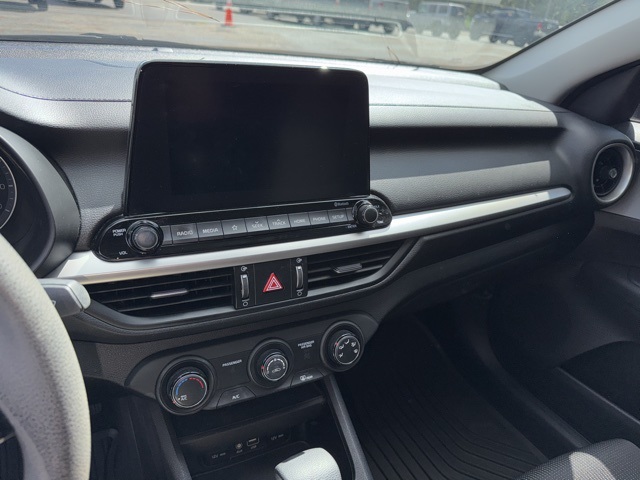 2021 Kia Forte LXS photo 8
