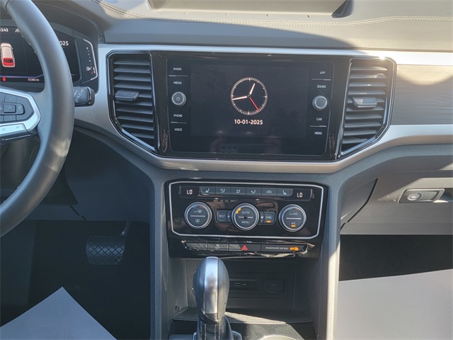 2022 Volkswagen Atlas SE Technology photo 21