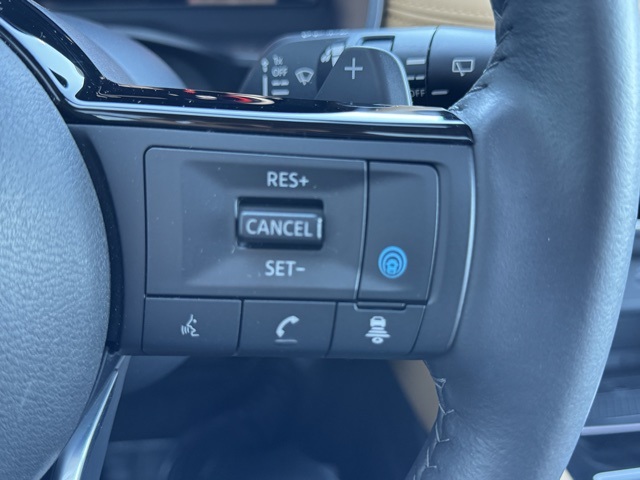 2023 Nissan Rogue Platinum photo 28