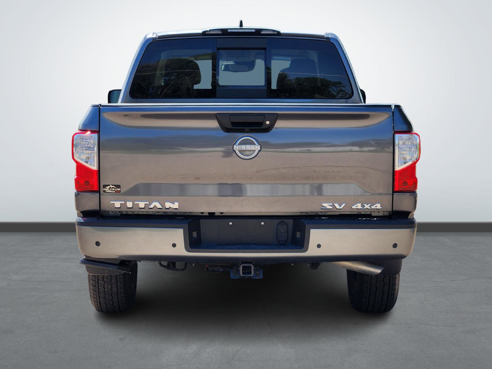 2024 Nissan Titan SV Crew Cab photo 4