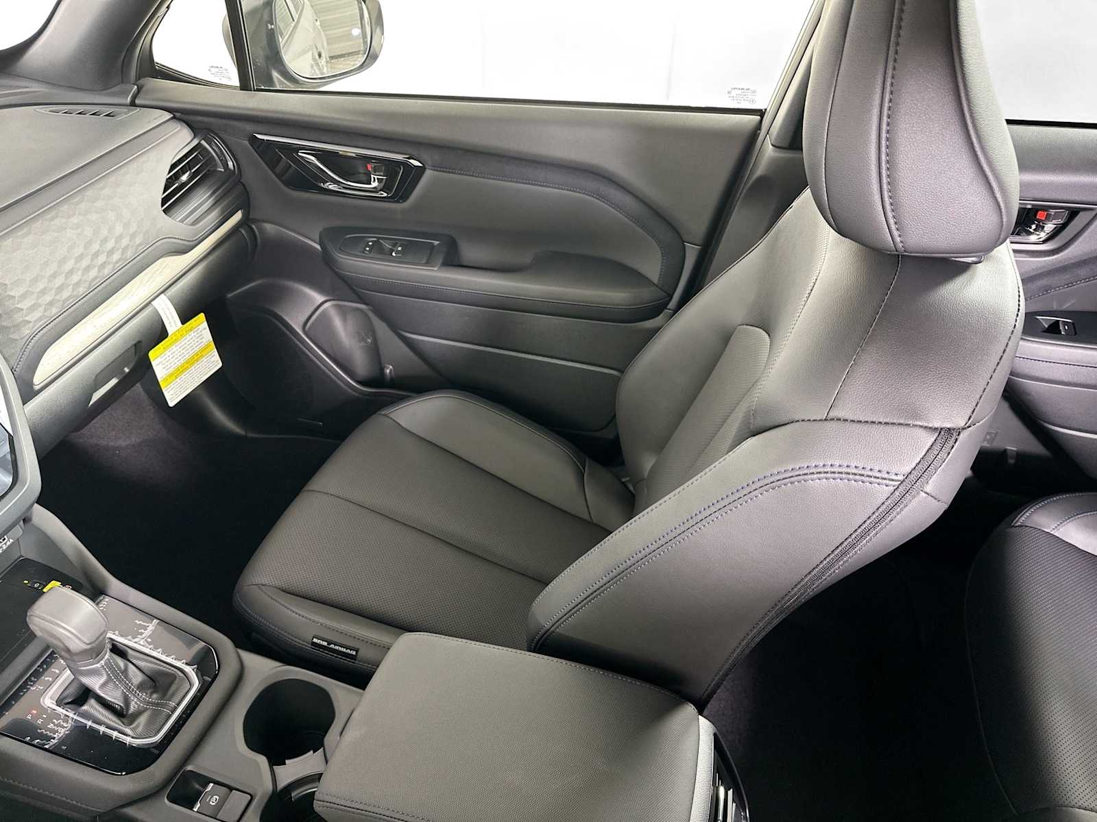 2025 Subaru Forester Limited photo 9