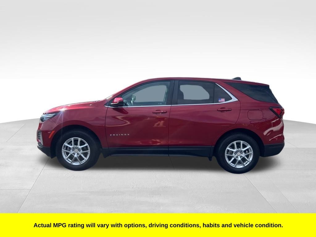 2022 Chevrolet Equinox LT photo 2