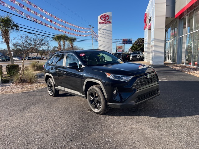 2019 Toyota RAV4 XLE's photo