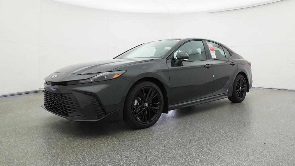 2025 Toyota Camry SE photo 6