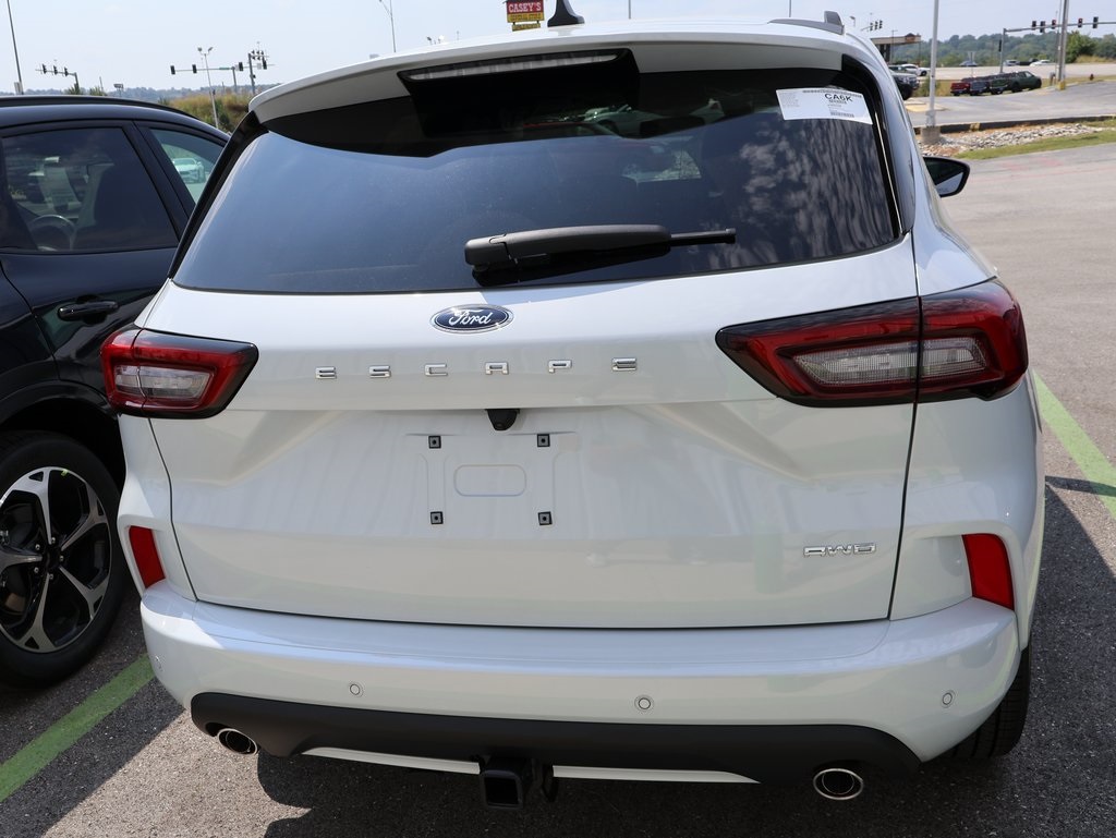 2025 Ford Escape ST-Line Elite photo 17