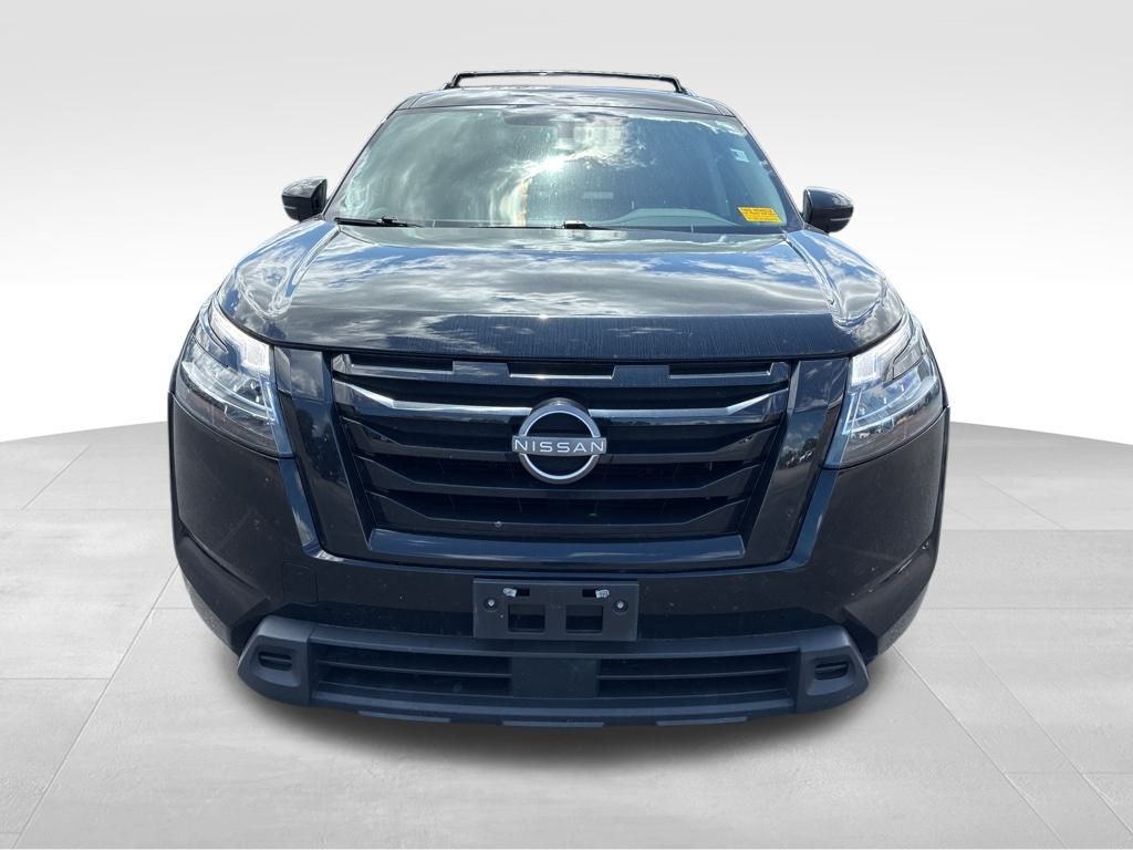 2022 Nissan Pathfinder SV photo 8