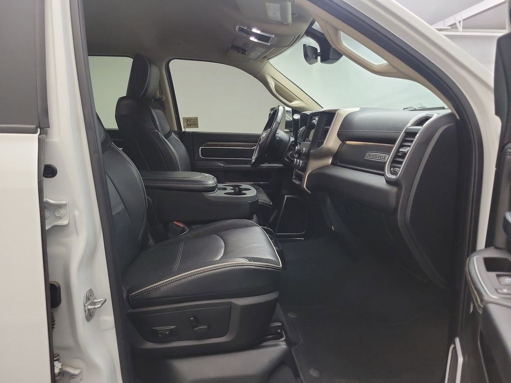 2020 Ram 2500 Laramie photo 23