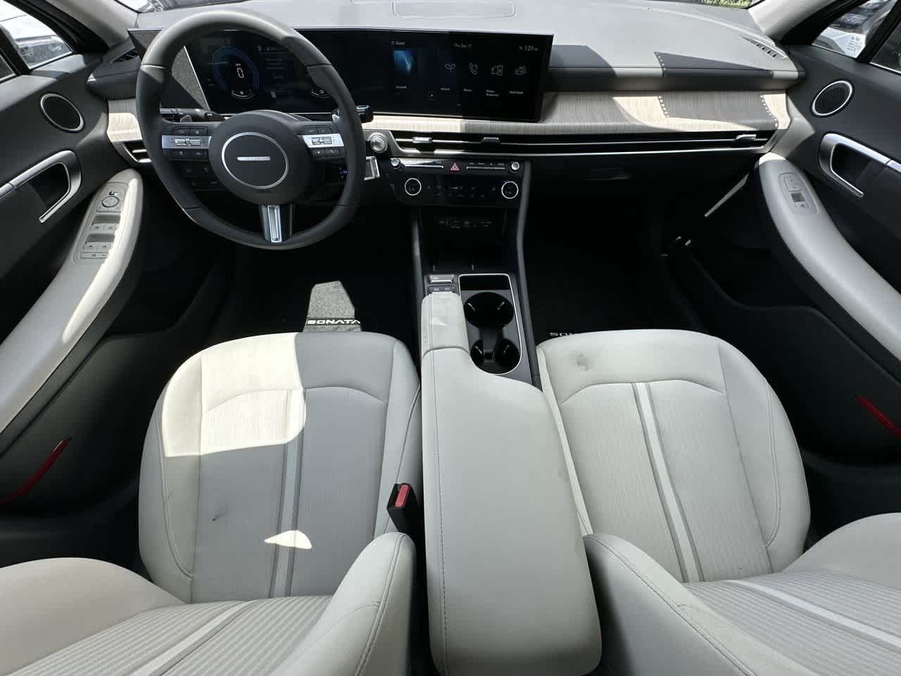 2025 Hyundai Sonata Hybrid SEL photo 24