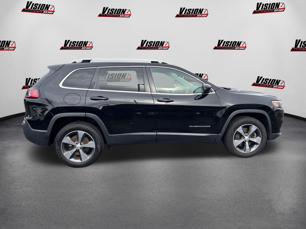 2019 Jeep Cherokee Limited photo 3