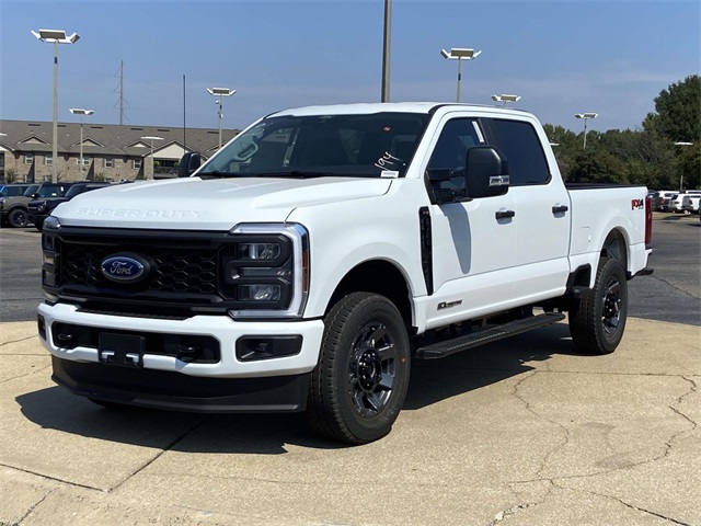 2026 Ford F-350 photo 3