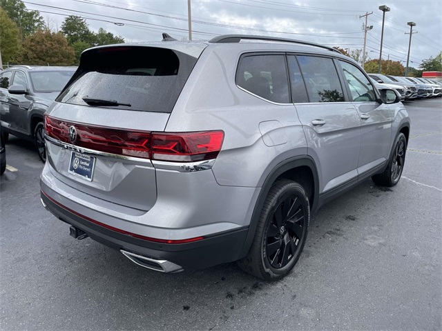 2024 Volkswagen Atlas SE Technology photo 6