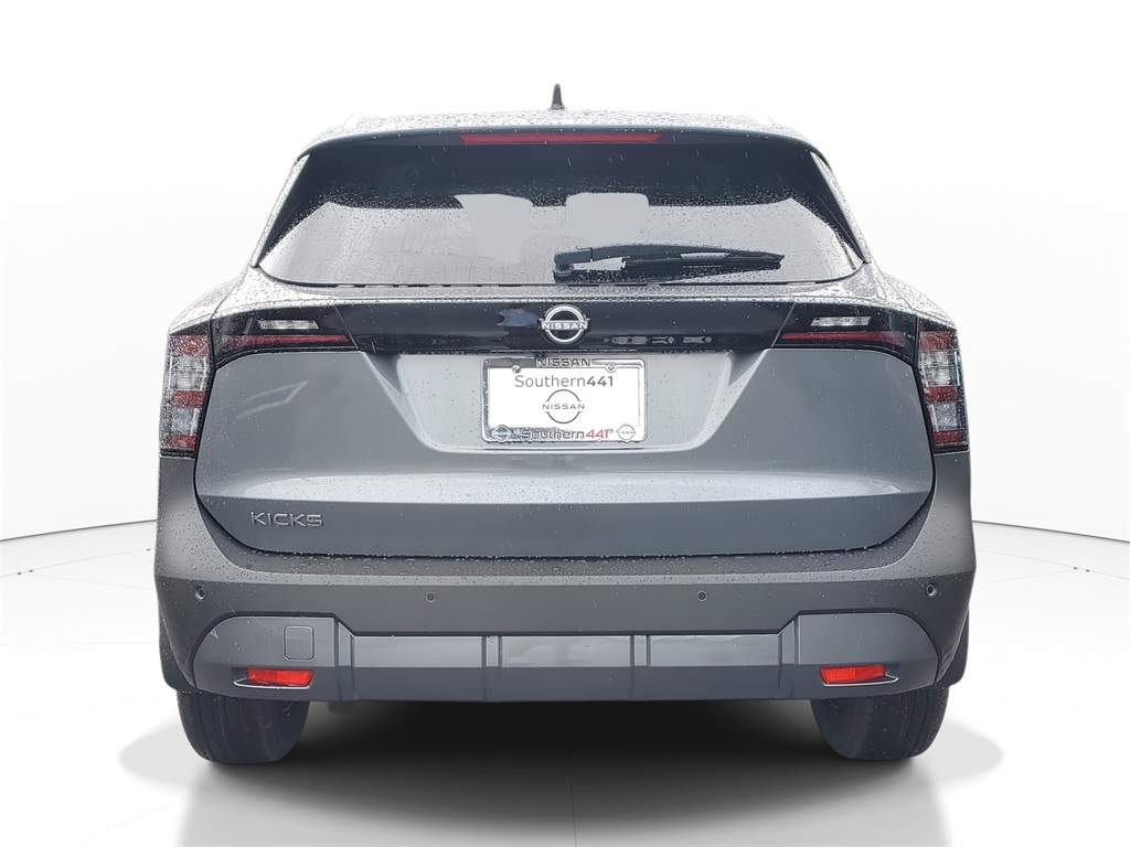 2026 Nissan Kicks SV photo 3