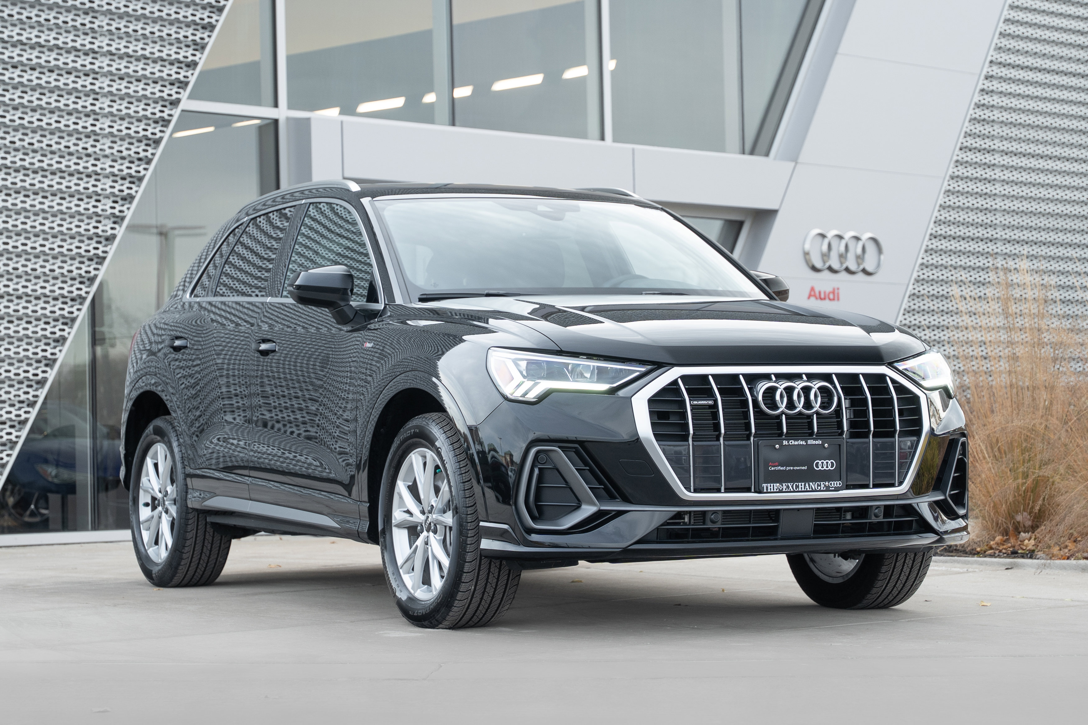 2025 Audi Q3 S Line Premium's photo