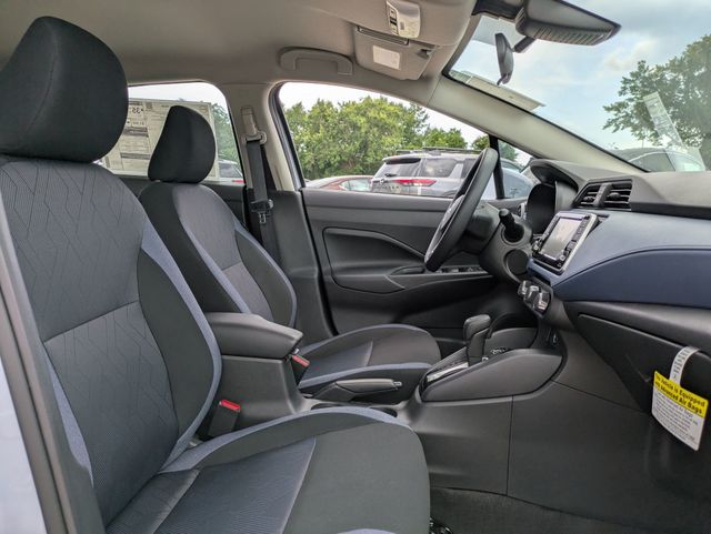 2025 Nissan Versa SV photo 26