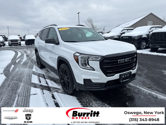 2024 GMC Terrain SLE's photo