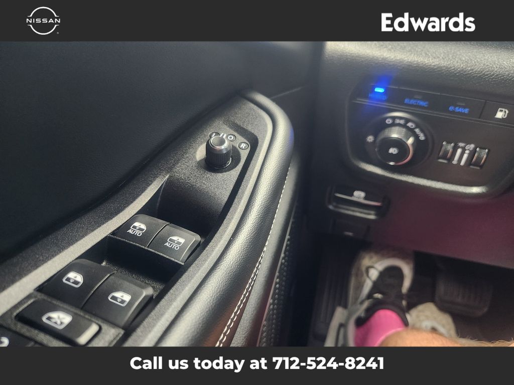 2023 Jeep Cherokee 4xe photo 25