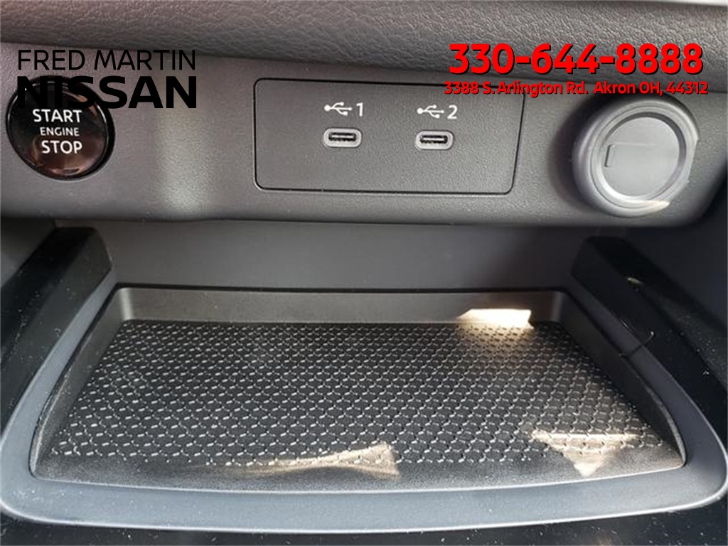 2025 Nissan Rogue SV photo 21
