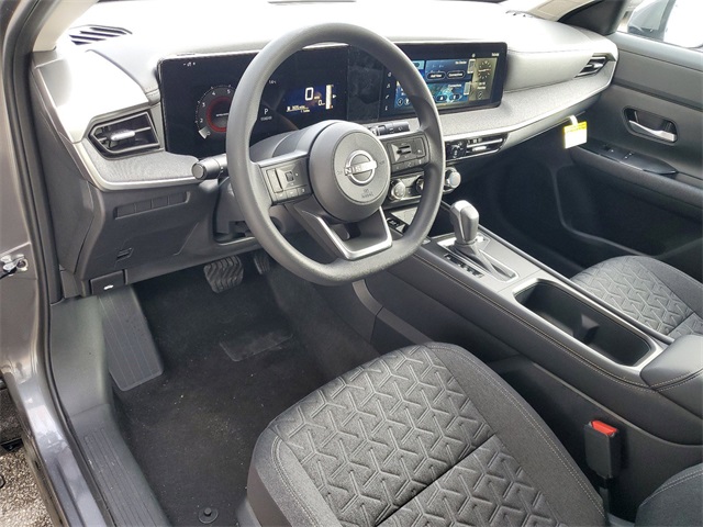 2025 Nissan Kicks SV photo 11
