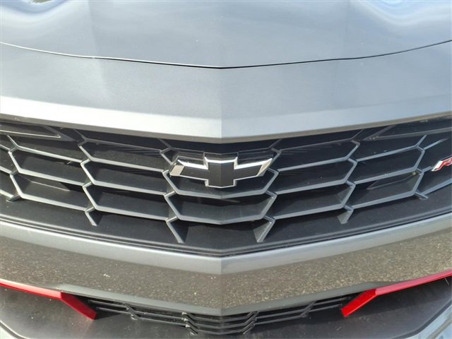 2022 Chevrolet Camaro LT1 photo 3