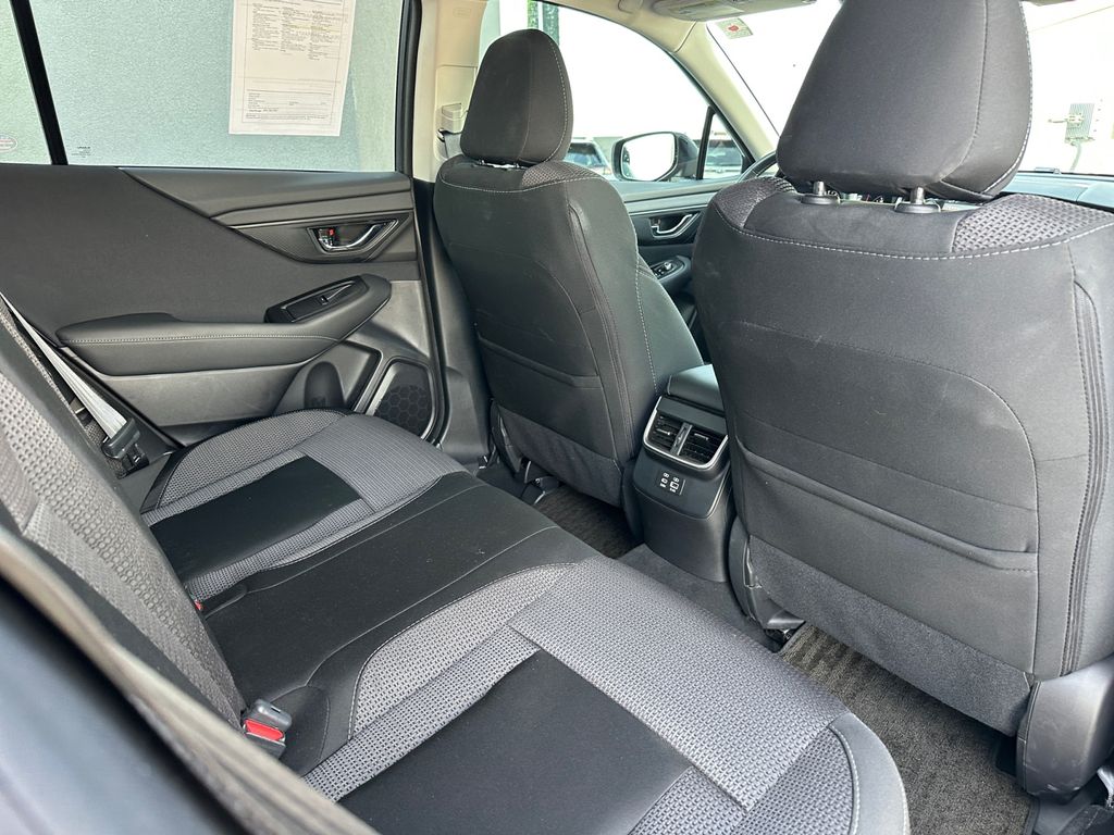 2025 Subaru Outback Premium photo 16