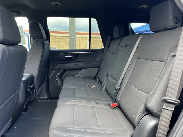 2025 Chevrolet Tahoe LS photo 12
