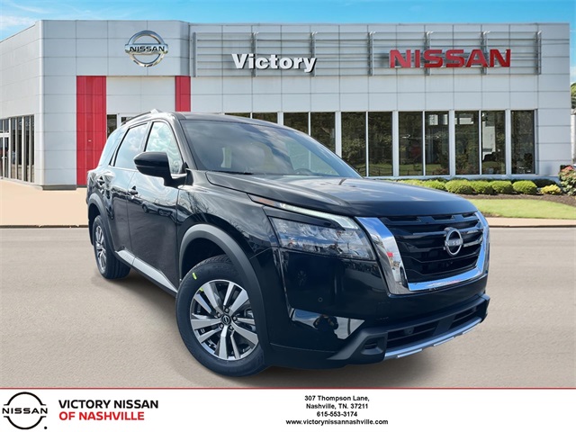 2025 Nissan Pathfinder SL's photo