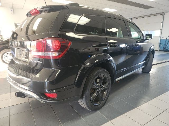 2019 Dodge Journey Crossroad photo 2