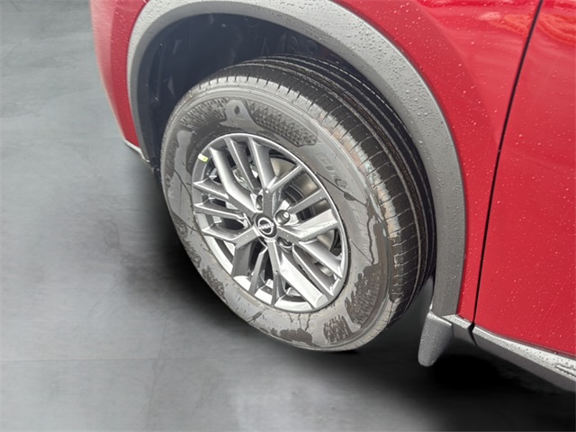 2026 Nissan Rogue S photo 13