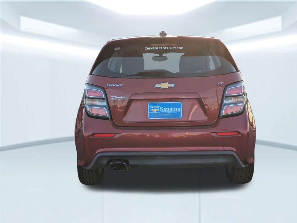 2017 Chevrolet Sonic LT photo 4